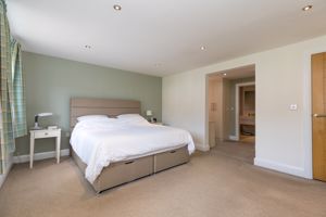 Bedroom- click for photo gallery